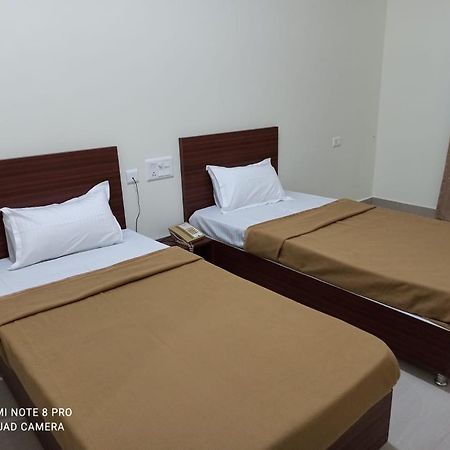 Fortune Village Hotel Кундапур Екстериор снимка