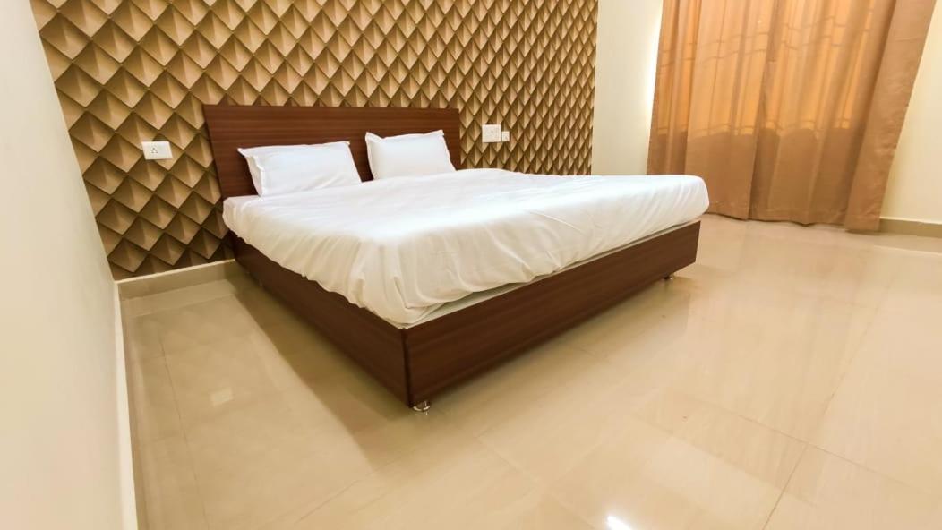 Fortune Village Hotel Кундапур Екстериор снимка