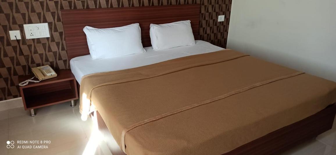 Fortune Village Hotel Кундапур Екстериор снимка